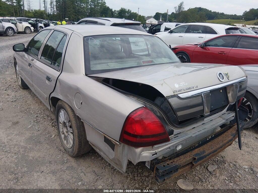 2MEBM7FV1AX633438 2010 MERCURY GRAND MARQUIS photo no. 3