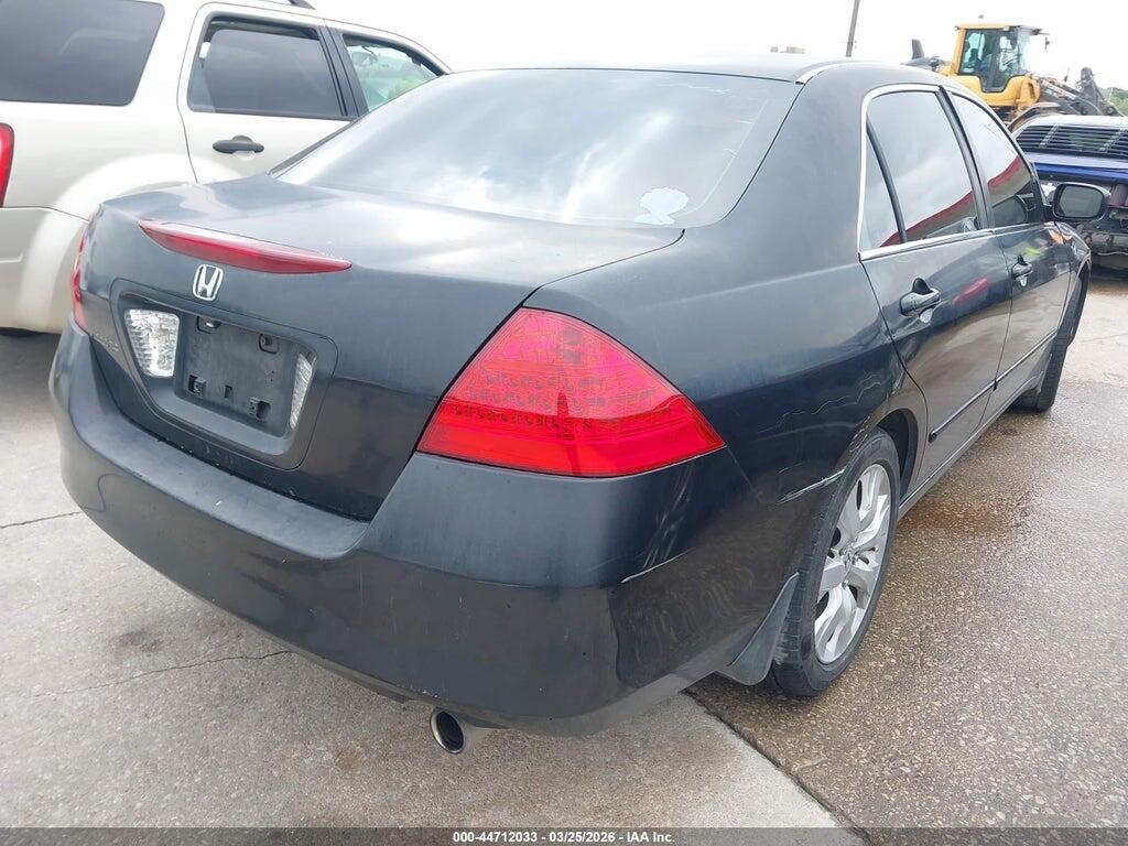 1HGCM56426A177789 2006 HONDA ACCORD photo no. 4