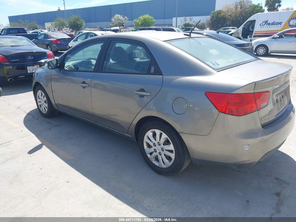 KNAFU4A24A5238974 2010 KIA FORTE photo no. 3