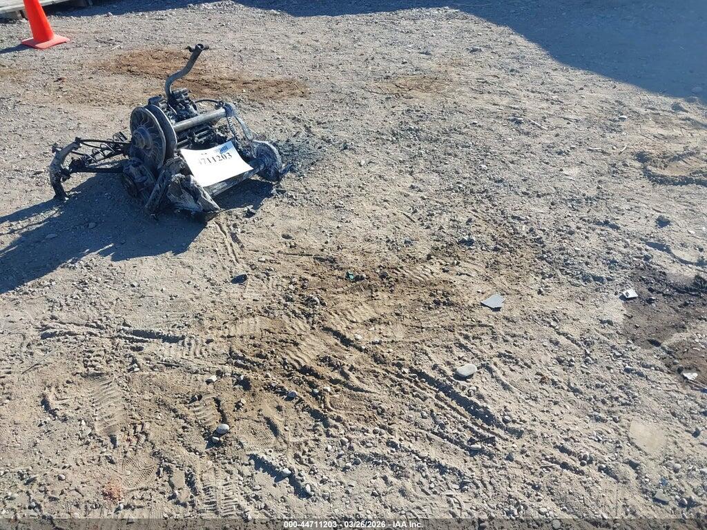 2BPSTSPD2PV000268 2023 SKI-DOO SUMMIT EXPERT 165 photo no. 3