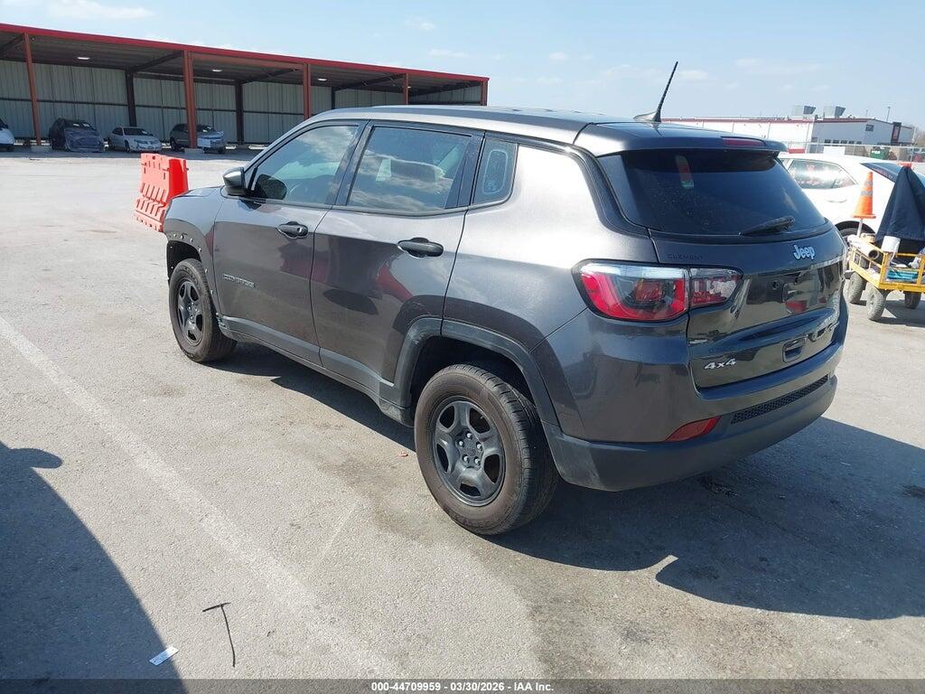 3C4NJDAB9LT161559 2020 JEEP COMPASS photo no. 3
