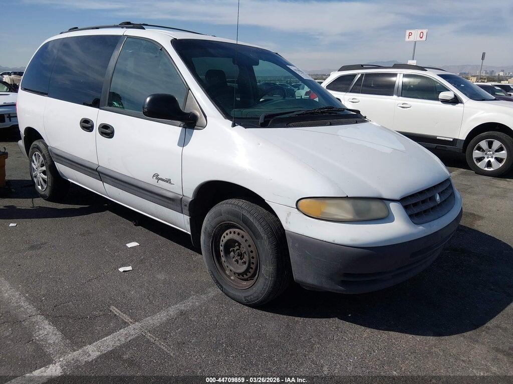 2P4GP4532TR806741 1996 PLYMOUTH VOYAGER photo no. 1
