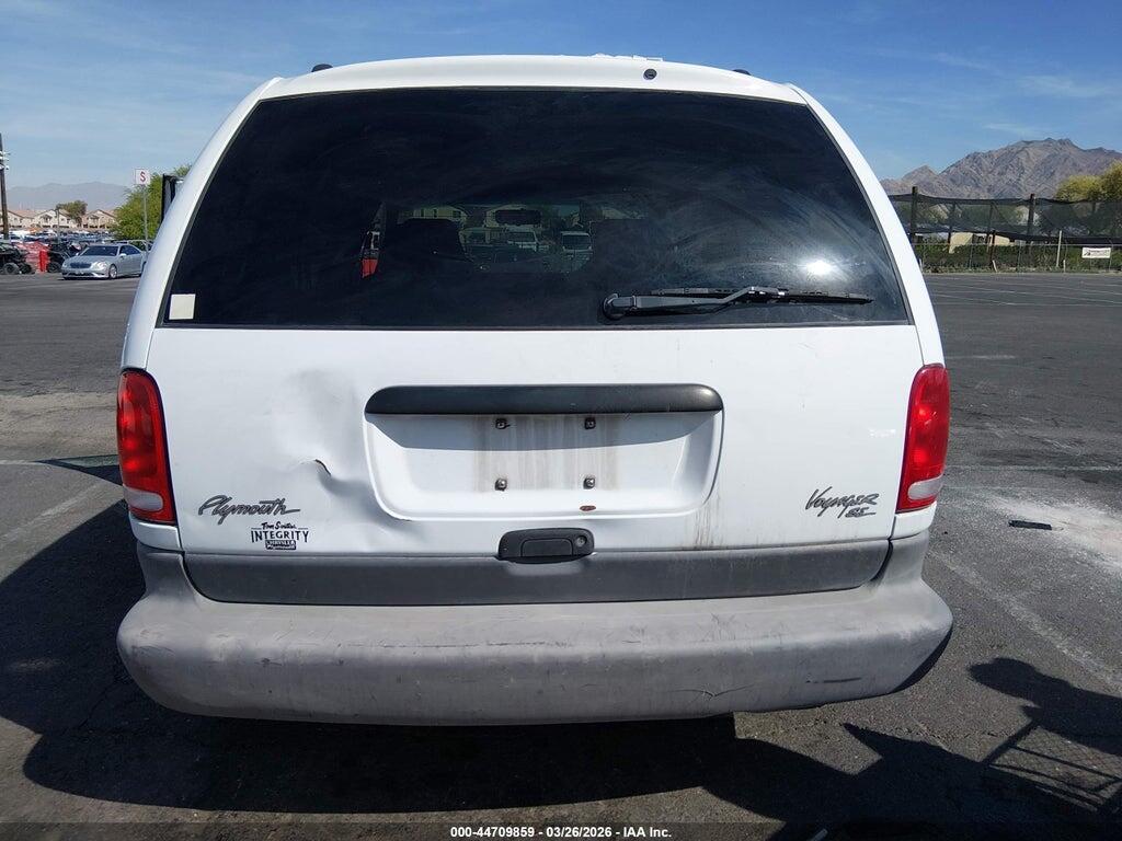 2P4GP4532TR806741 1996 PLYMOUTH VOYAGER photo no. 6