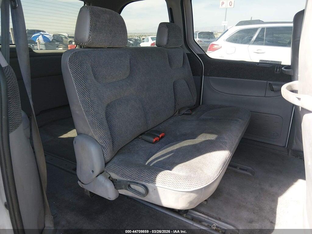 2P4GP4532TR806741 1996 PLYMOUTH VOYAGER photo no. 8