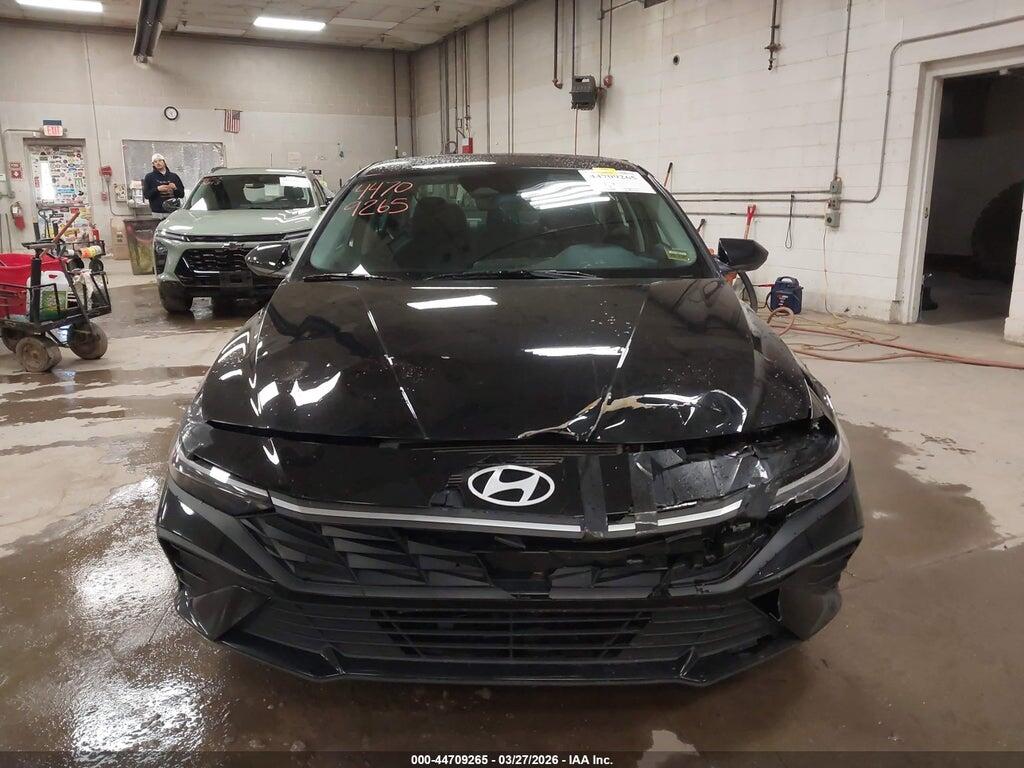 KMHLM4DJ6RU094124 2024 HYUNDAI ELANTRA HYBRID photo no. 12