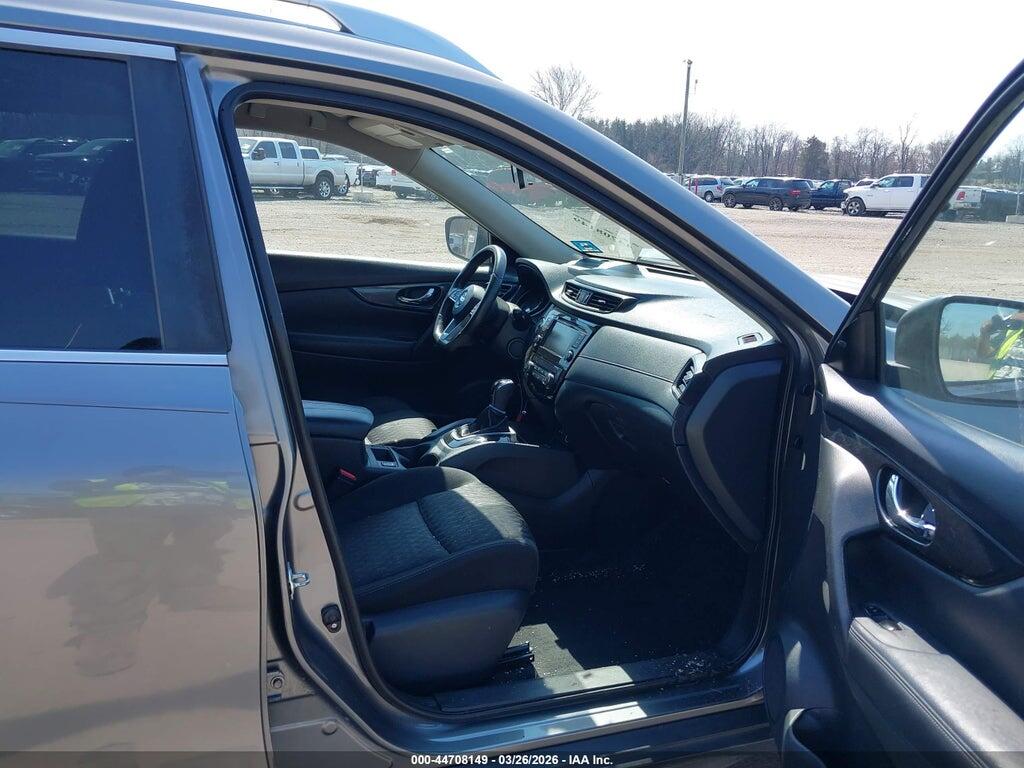 KNMAT2MV5JP584787 2018 NISSAN ROGUE photo no. 5