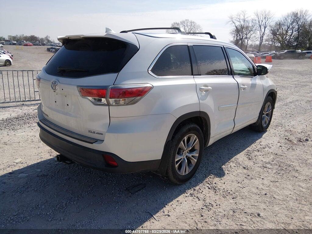 5TDJKRFH7FS187629 2015 TOYOTA HIGHLANDER photo no. 4