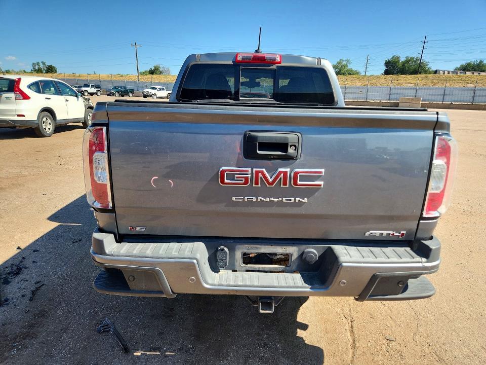 2022 GMC CANYON AT4 — Фото 6 из 12
