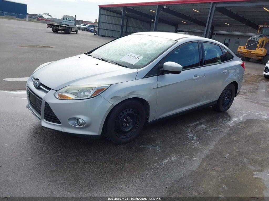 1FAHP3F24CL201580 2012 FORD FOCUS photo no. 2