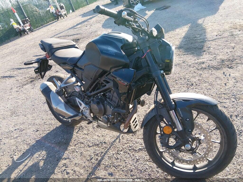 MLHNC5555P5300030 2023 HONDA CBF300 photo no. 1