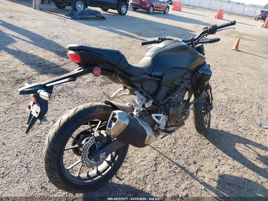 MLHNC5555P5300030 2023 HONDA CBF300 photo no. 4