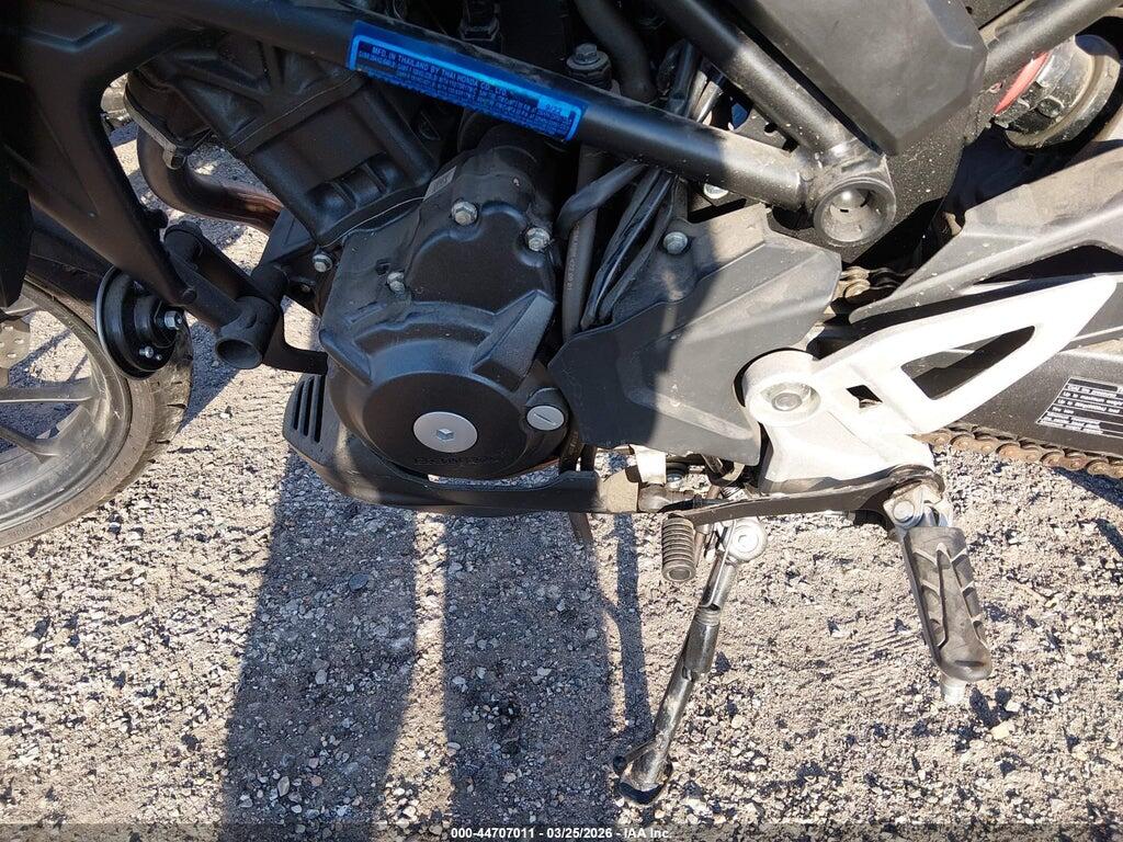 MLHNC5555P5300030 2023 HONDA CBF300 photo no. 9