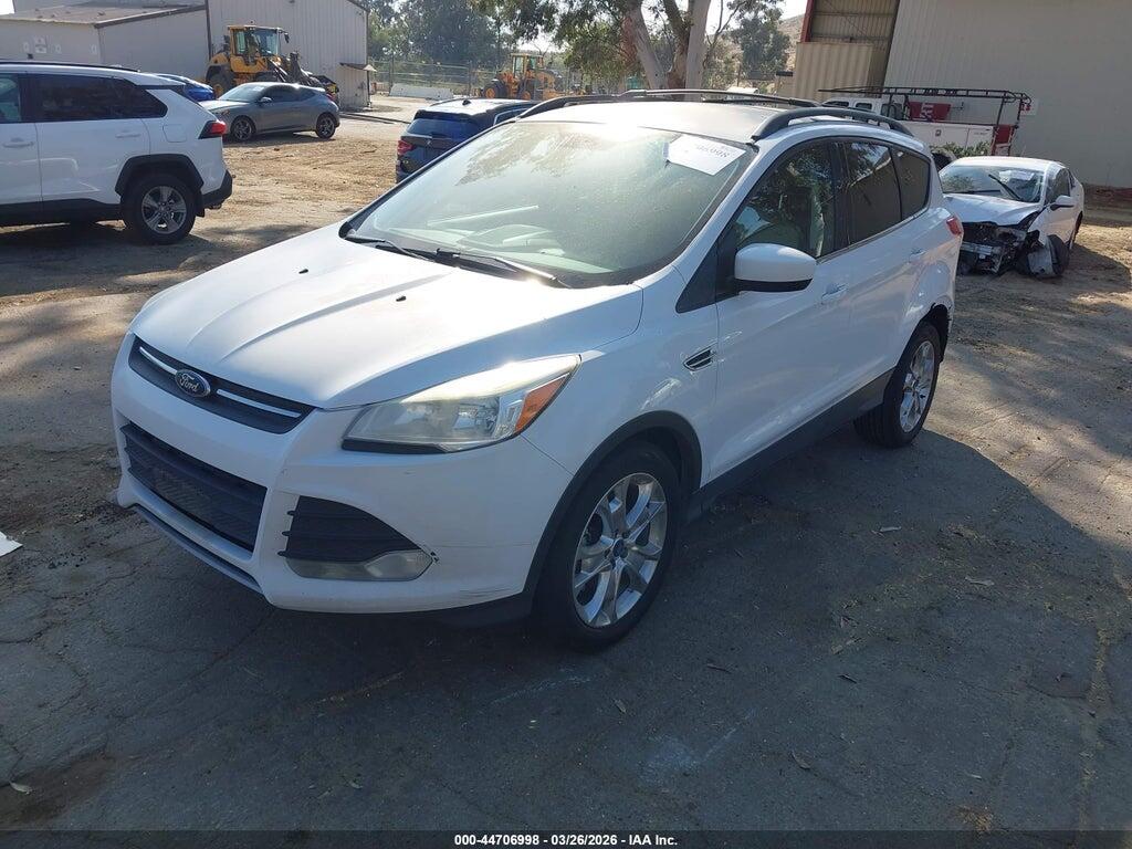 1FMCU0GX2DUC78736 2013 FORD ESCAPE photo no. 2