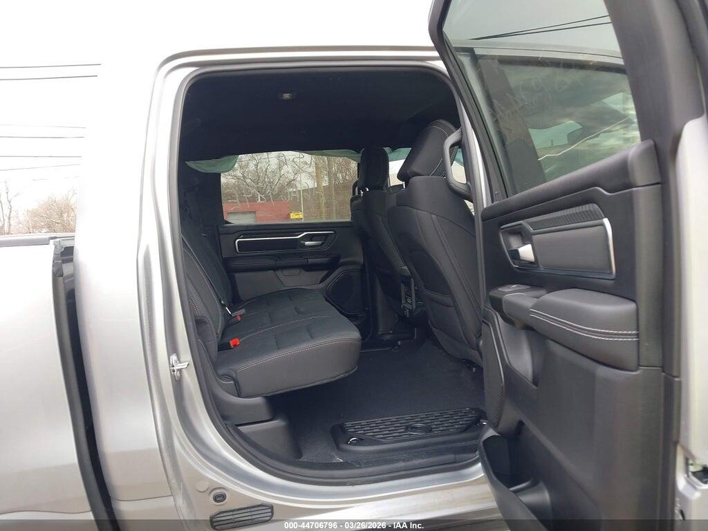 1C6RRFFG4SN245806 2025 RAM 1500 photo no. 8