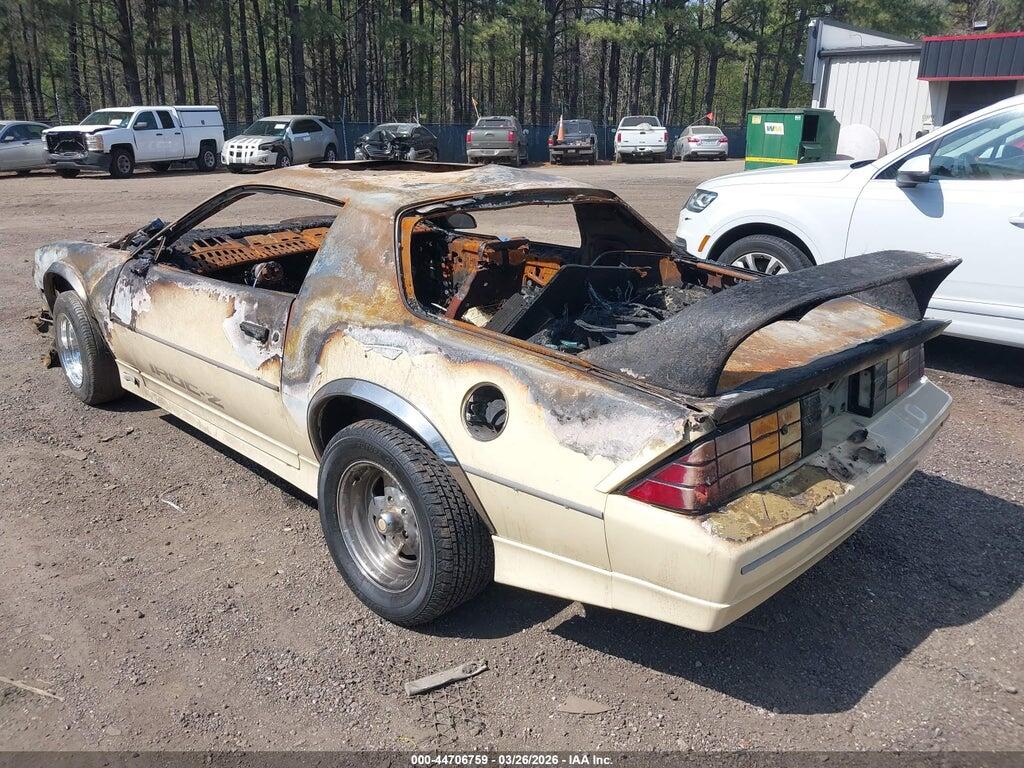 1G1FP87FXFL496942 1985 CHEVROLET CAMARO photo no. 3