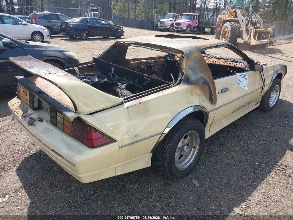 1G1FP87FXFL496942 1985 CHEVROLET CAMARO photo no. 4