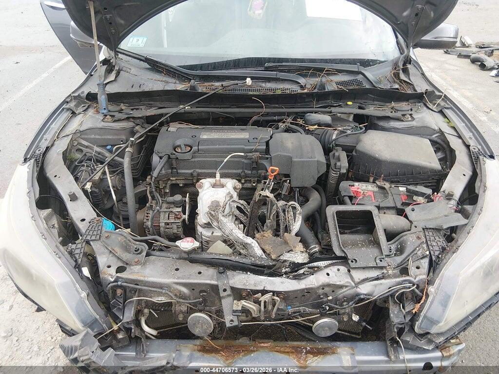 1HGCR2F88DA087689 2013 HONDA ACCORD photo no. 10