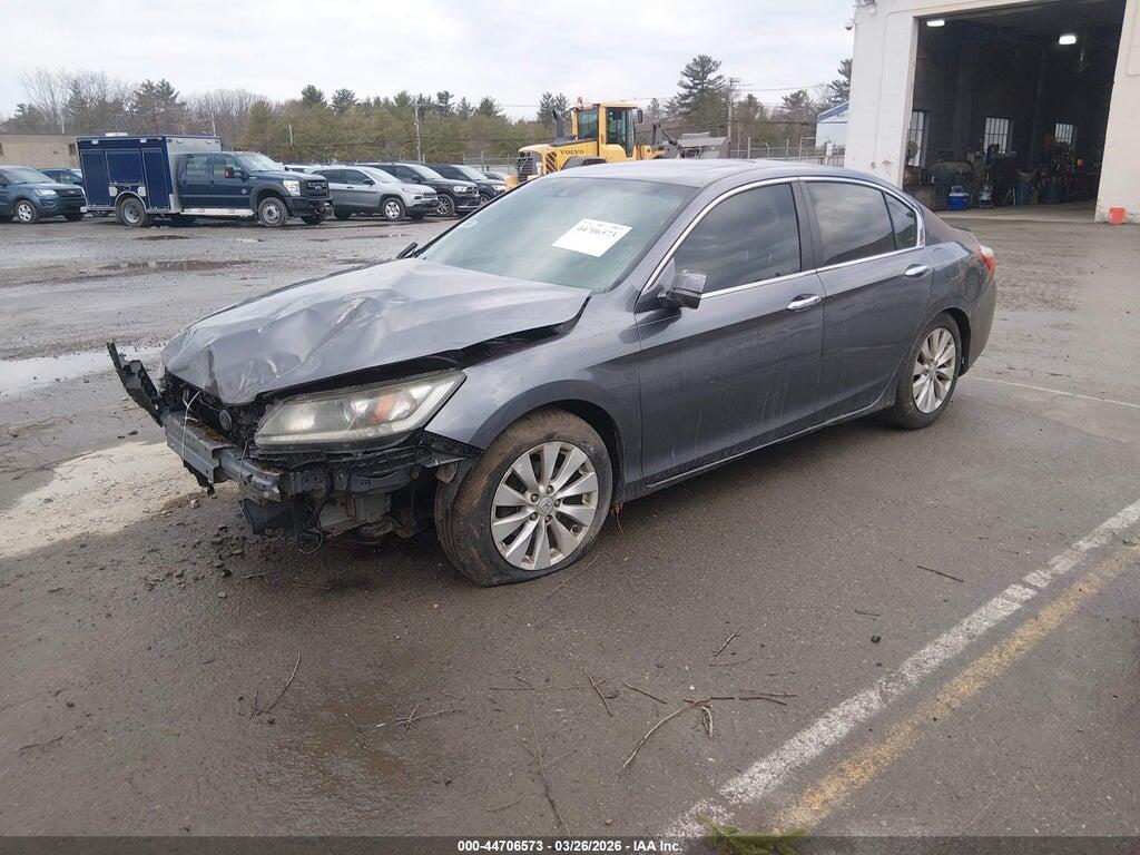 1HGCR2F88DA087689 2013 HONDA ACCORD photo no. 2