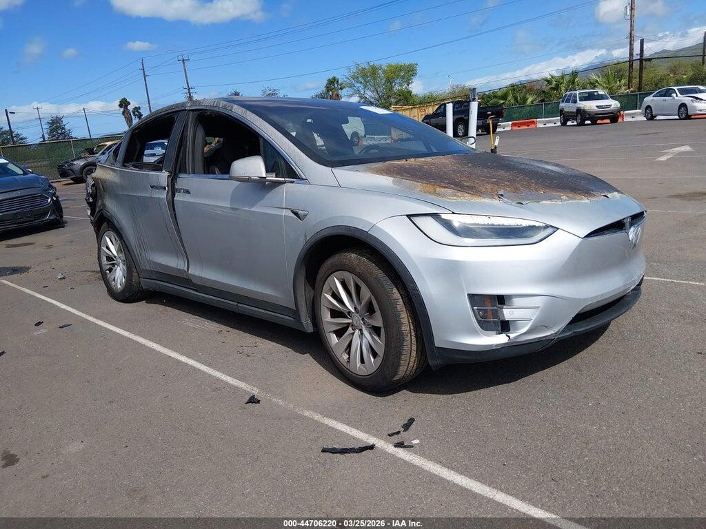 5YJXCAE21JF103792 2018 TESLA MODEL X photo no. 1