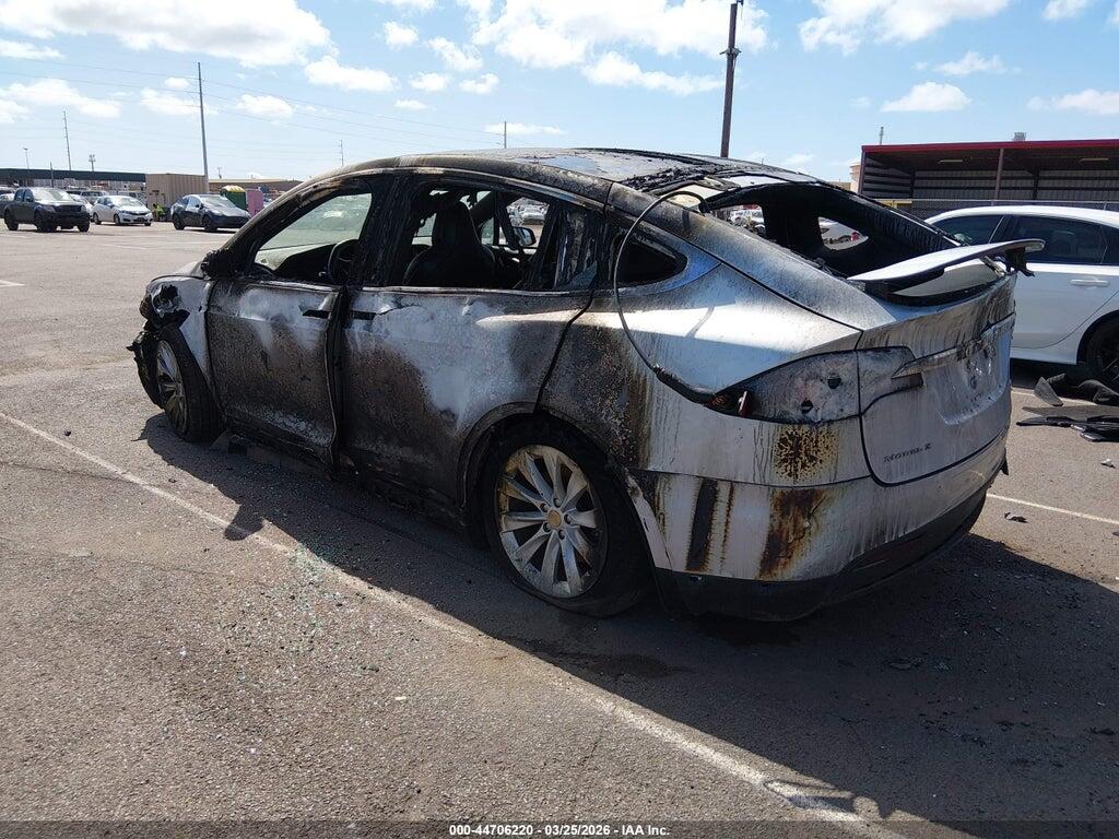 5YJXCAE21JF103792 2018 TESLA MODEL X photo no. 3