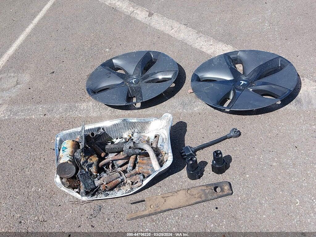 5YJXCAE21JF103792 2018 TESLA MODEL X photo no. 9