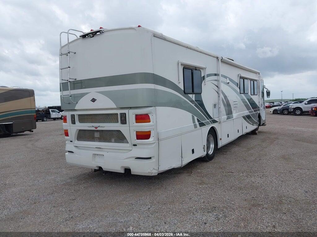 4VZBN22901C037940 2001 SPARTAN MOTORS MOTORHOME photo no. 4