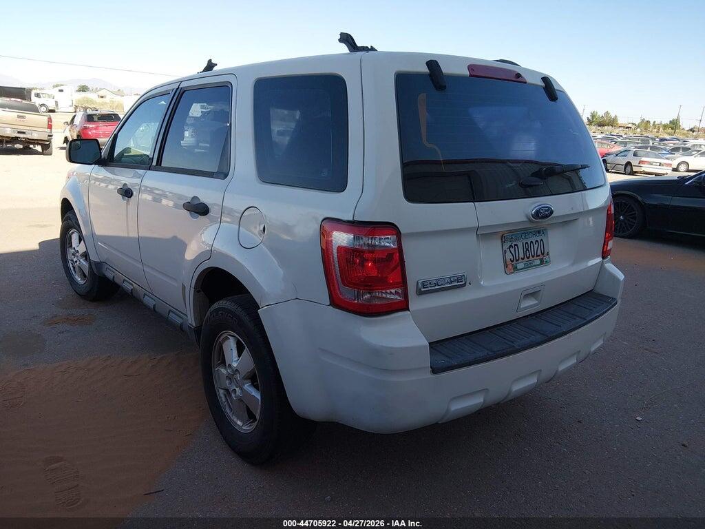 1FMCU0C72BKB10173 2011 FORD ESCAPE photo no. 3