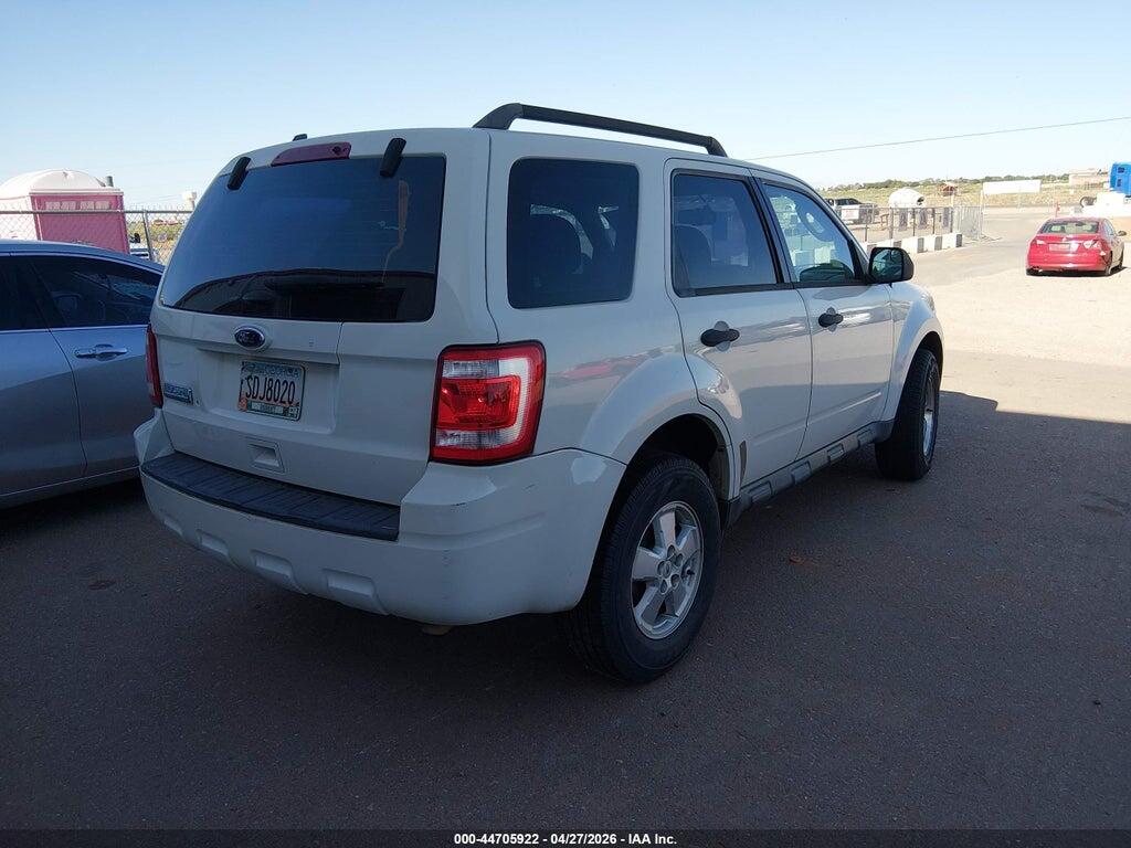 1FMCU0C72BKB10173 2011 FORD ESCAPE photo no. 4