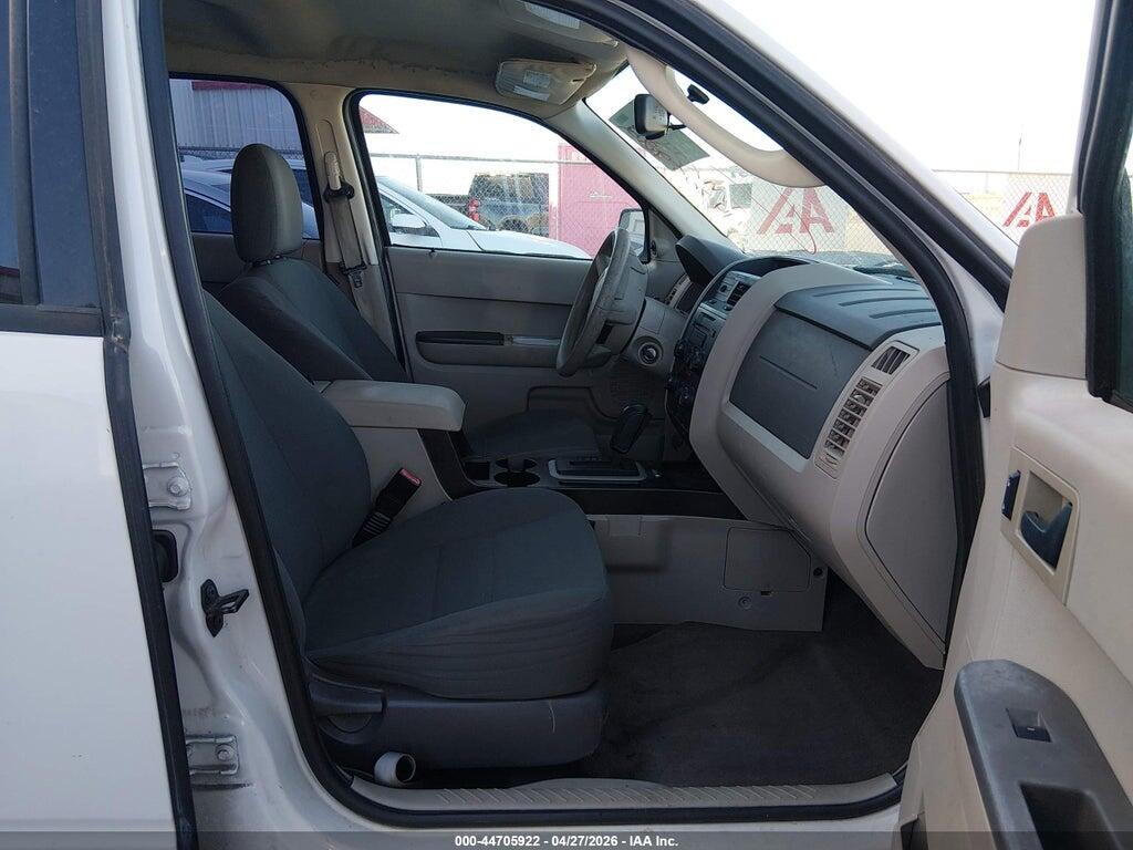 1FMCU0C72BKB10173 2011 FORD ESCAPE photo no. 5