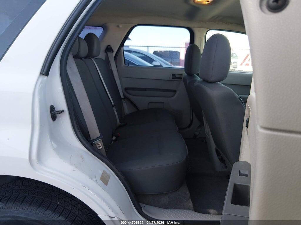 1FMCU0C72BKB10173 2011 FORD ESCAPE photo no. 8