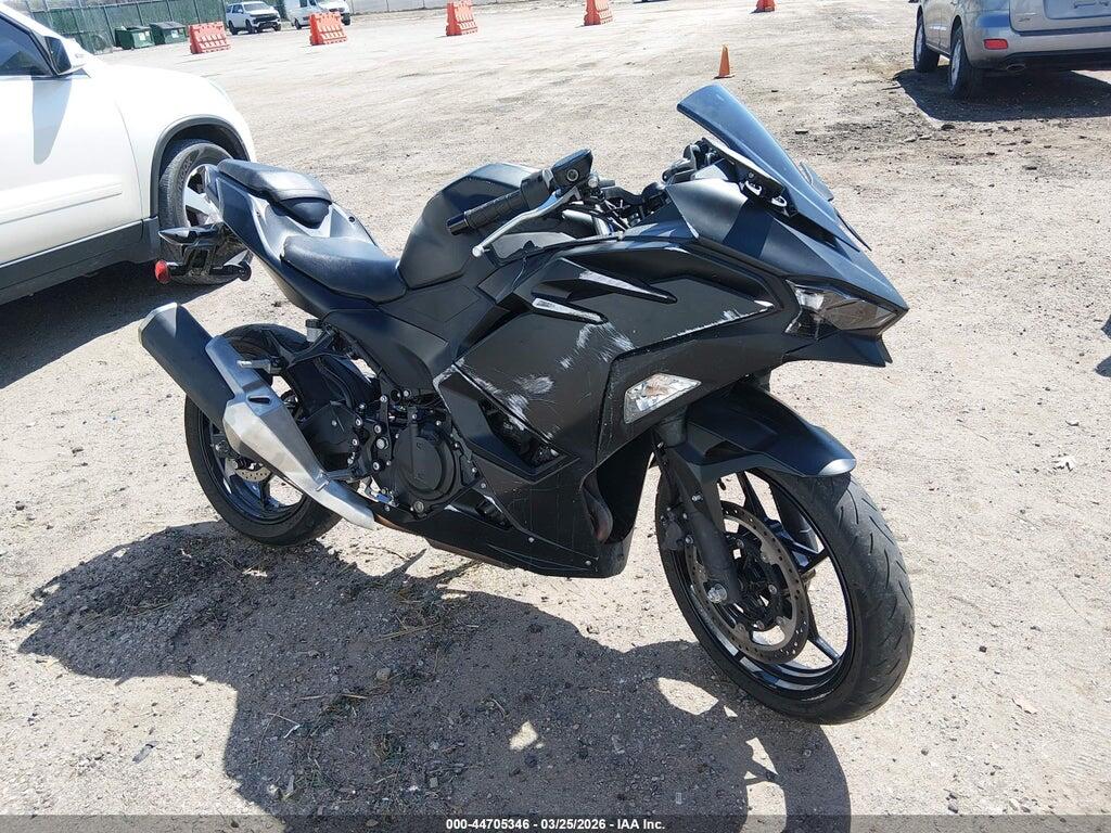 ML5EXGH10SDA48338 2025 KAWASAKI EX500 photo no. 1