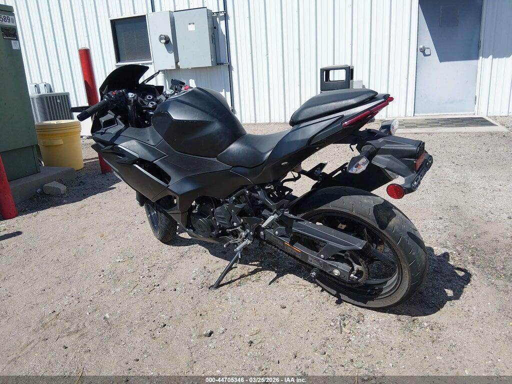 ML5EXGH10SDA48338 2025 KAWASAKI EX500 photo no. 3