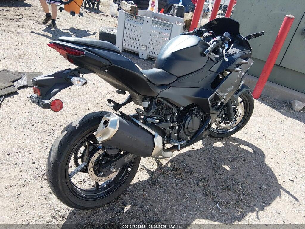ML5EXGH10SDA48338 2025 KAWASAKI EX500 photo no. 4