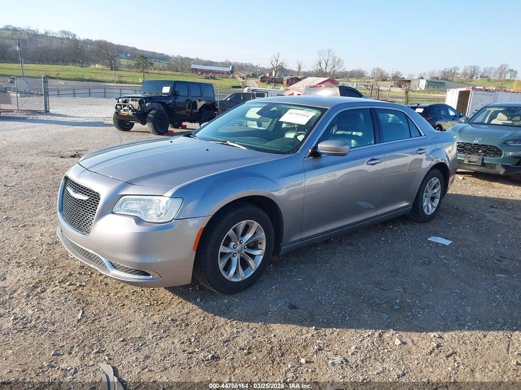 2C3CCAAG7GH238282 2016 CHRYSLER 300 photo no. 2