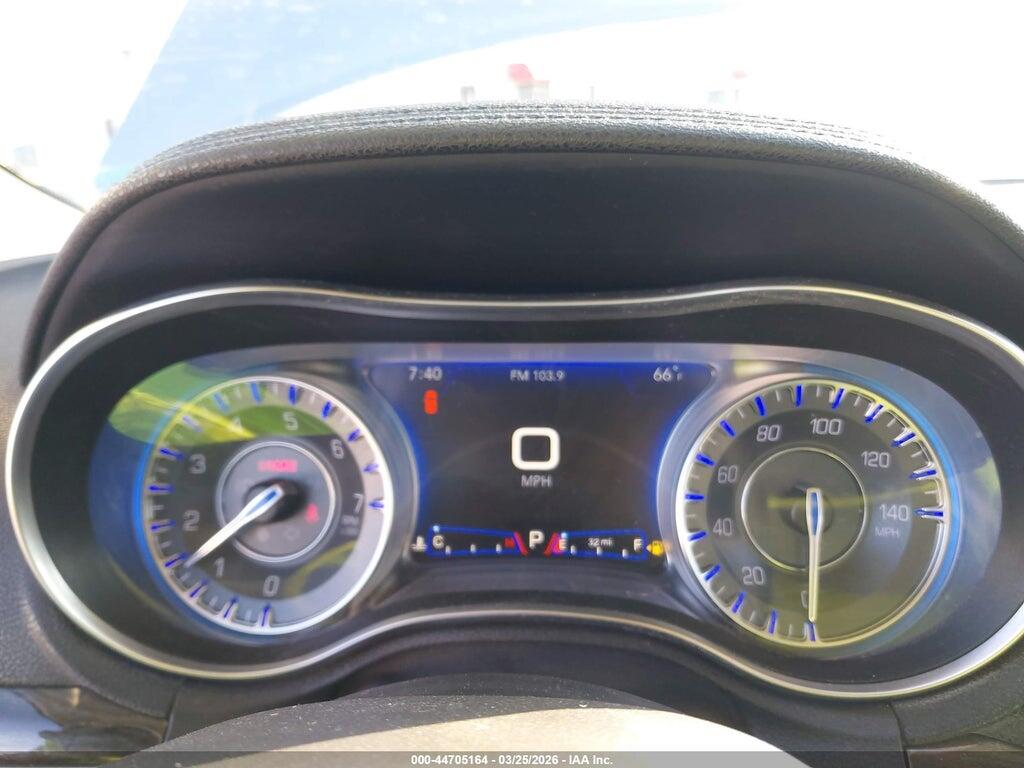 2C3CCAAG7GH238282 2016 CHRYSLER 300 photo no. 7