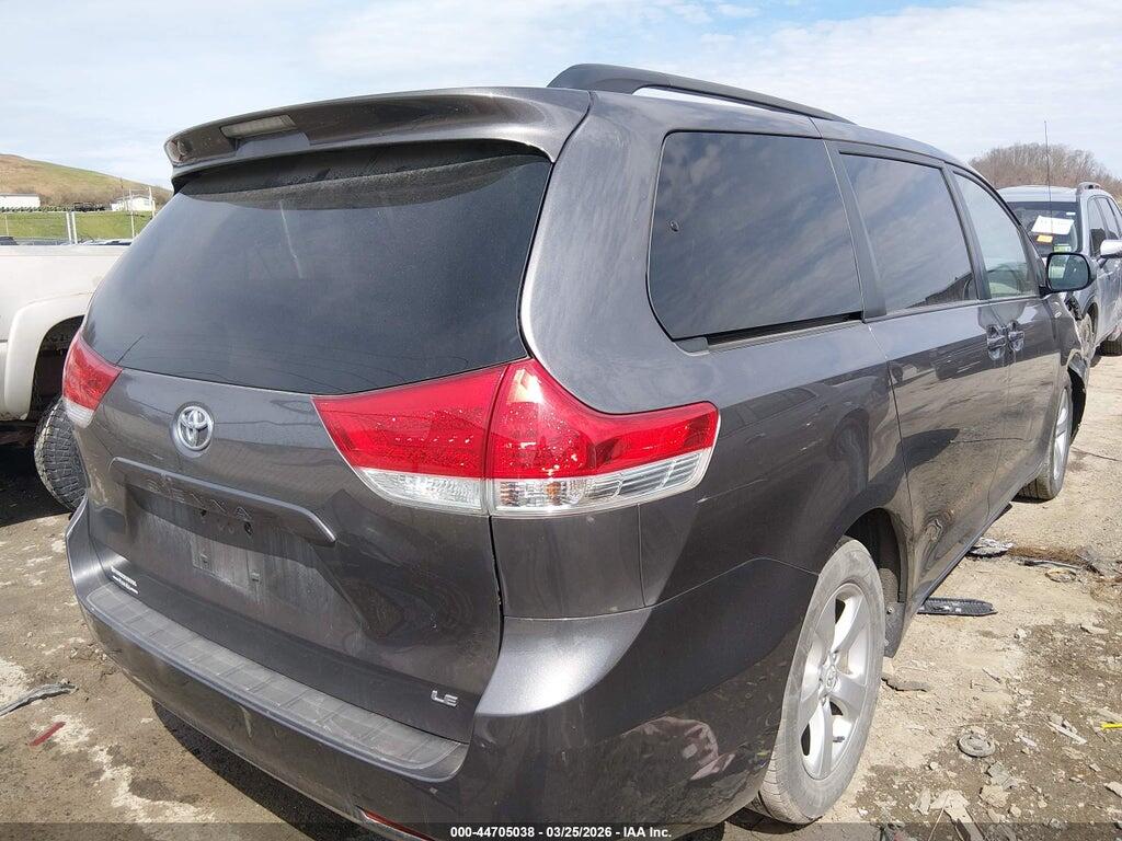 5TDKK3DC7BS012896 2011 TOYOTA SIENNA photo no. 4