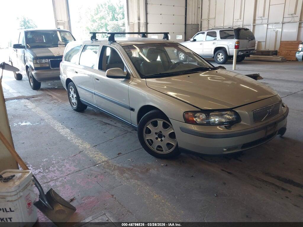 YV1SW53D021179196 2002 VOLVO V70 photo no. 1