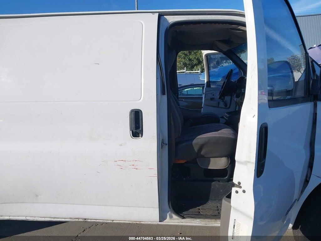 1GCGG25V251269600 2005 CHEVROLET EXPRESS photo no. 5
