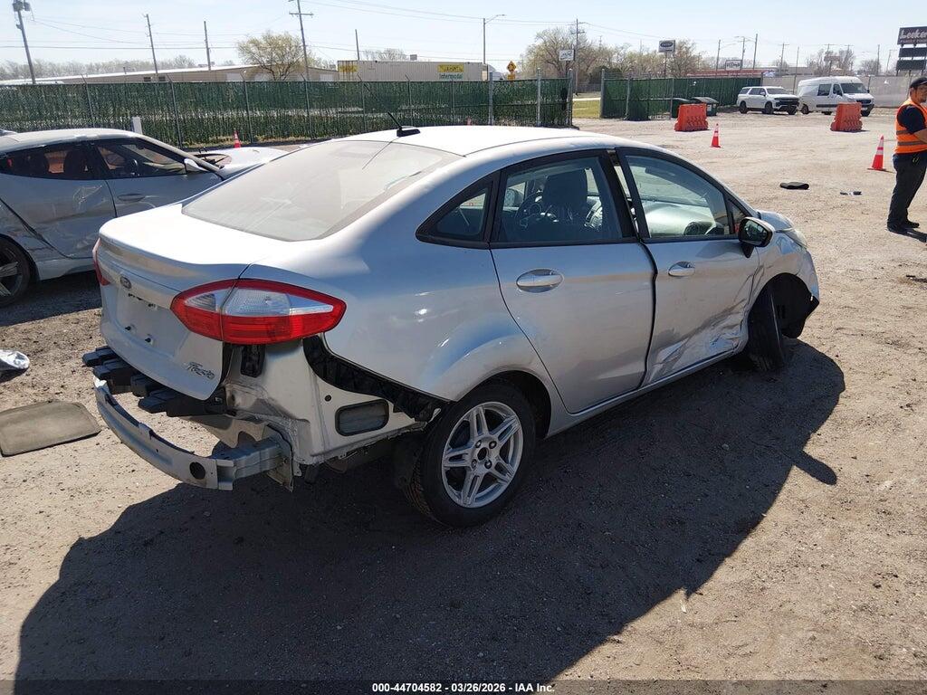 3FADP4BJ0JM136420 2018 FORD FIESTA photo no. 4