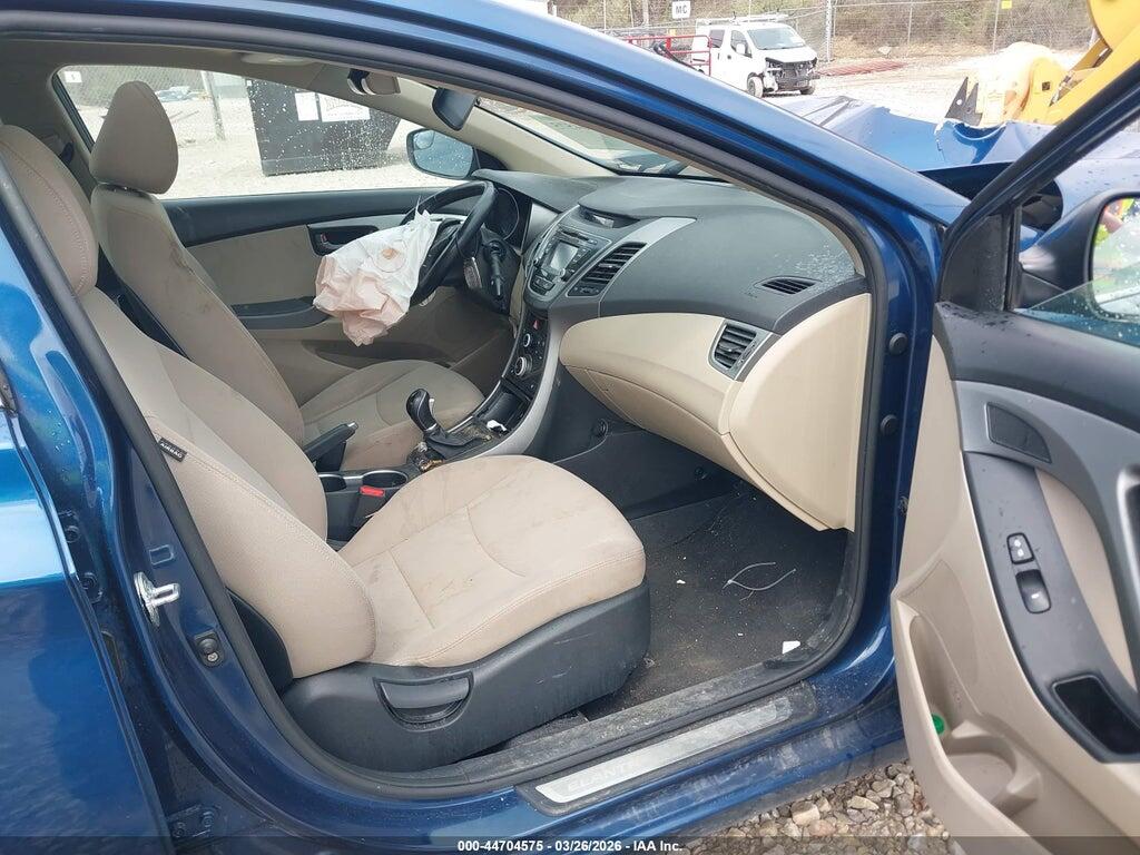 KMHDH4AE3GU558449 2016 HYUNDAI ELANTRA photo no. 5