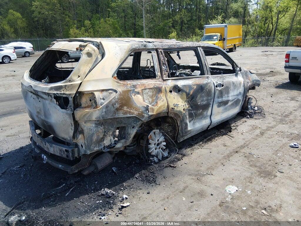 5TDJZRFH2JS498986 2018 TOYOTA HIGHLANDER photo no. 4