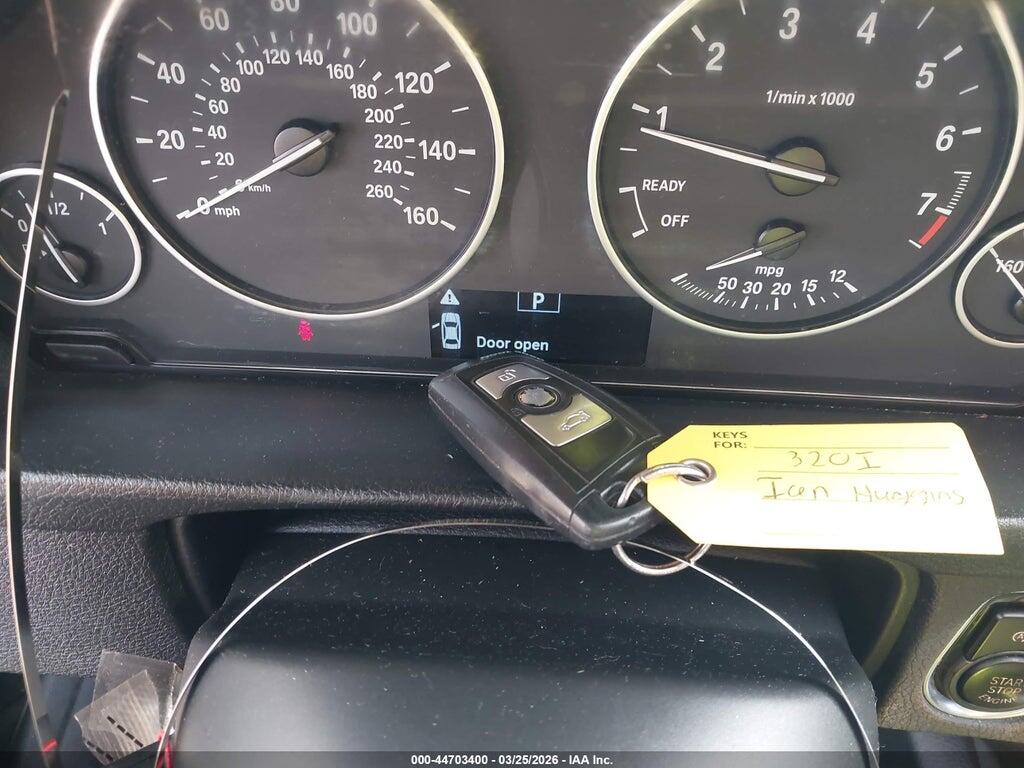 WBA3B1C5XEK132938 2014 BMW 320I photo no. 11
