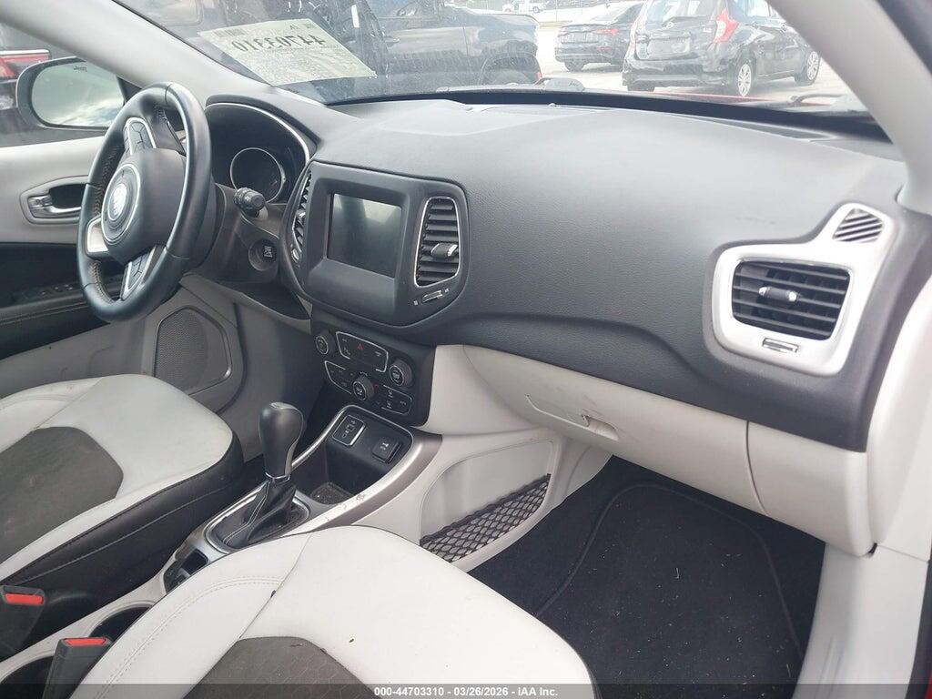 3C4NJCBB5LT121116 2020 JEEP COMPASS photo no. 5