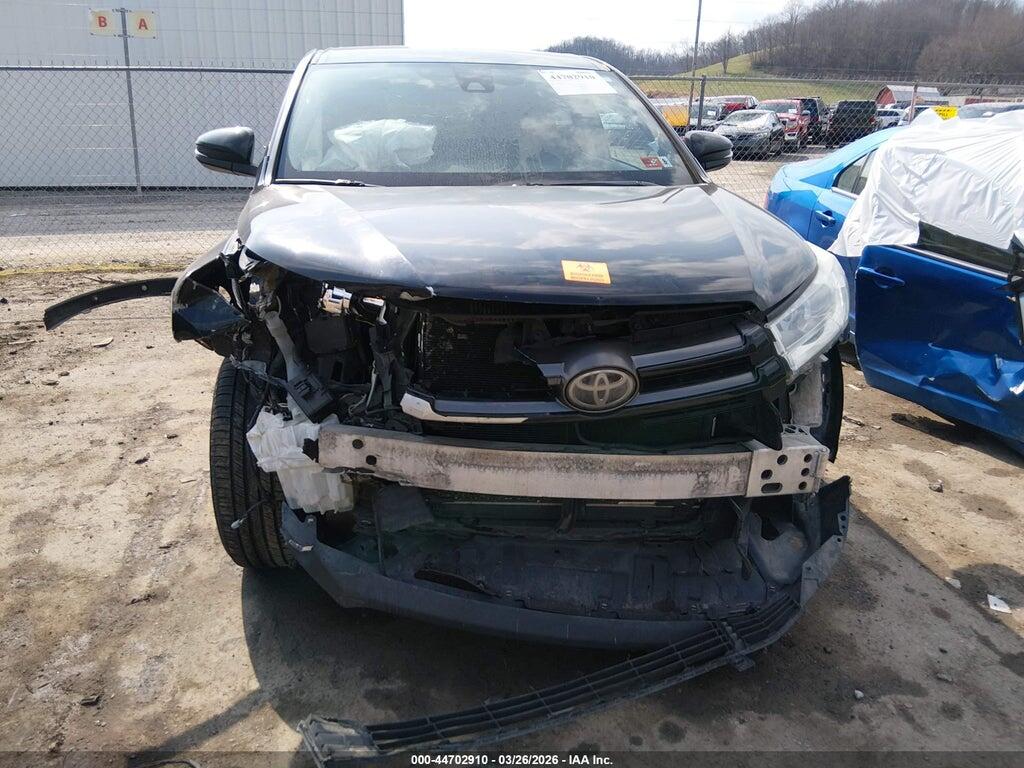 5TDBZRFH7HS412845 2017 TOYOTA HIGHLANDER photo no. 6