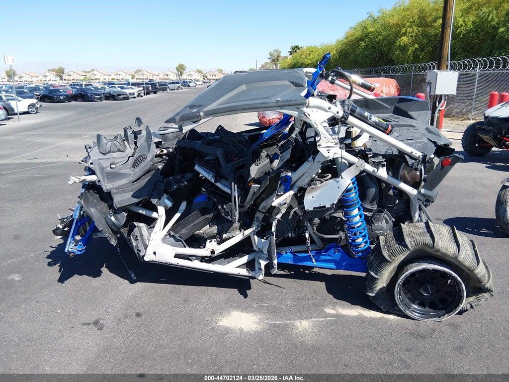 3JBVXAV26NE000412 2022 CAN-AM MAVERICK X3 photo no. 12