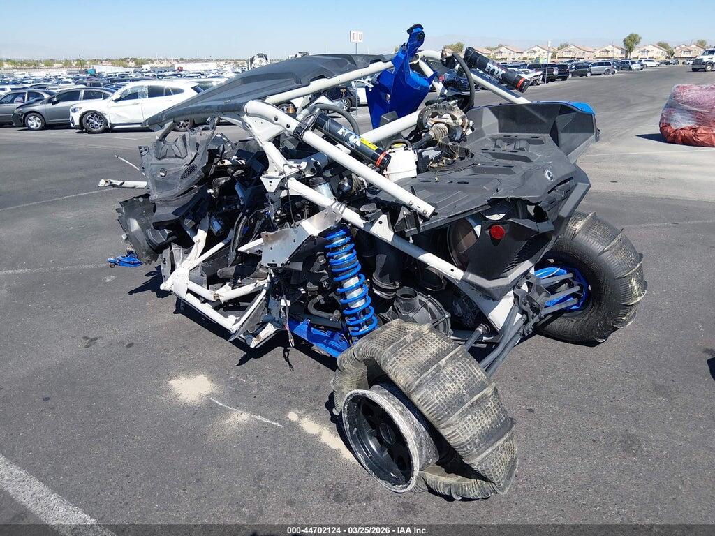 3JBVXAV26NE000412 2022 CAN-AM MAVERICK X3 photo no. 3