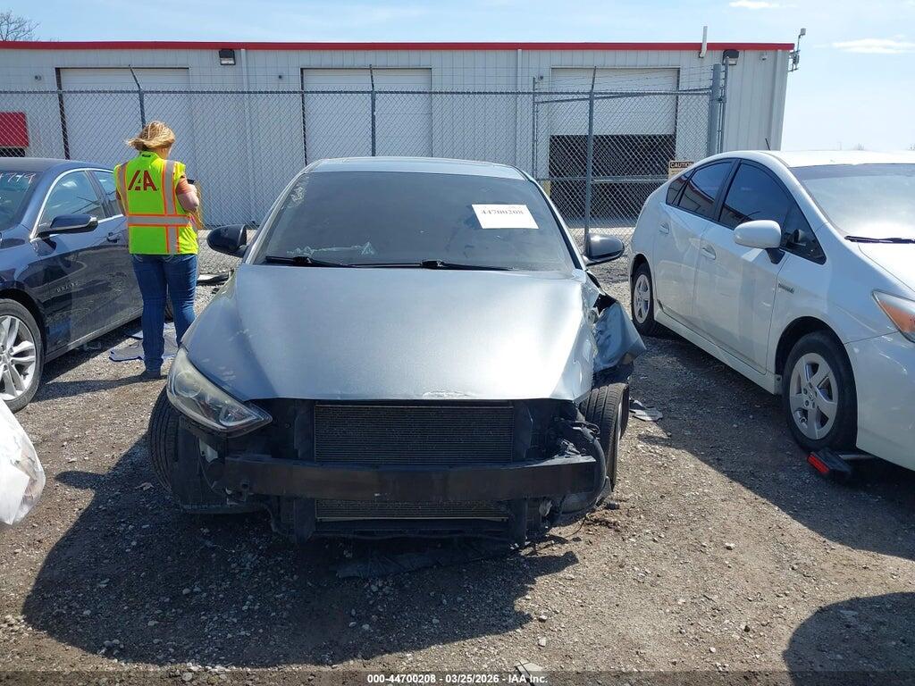 KMHD84LF4HU245482 2017 HYUNDAI ELANTRA photo no. 11