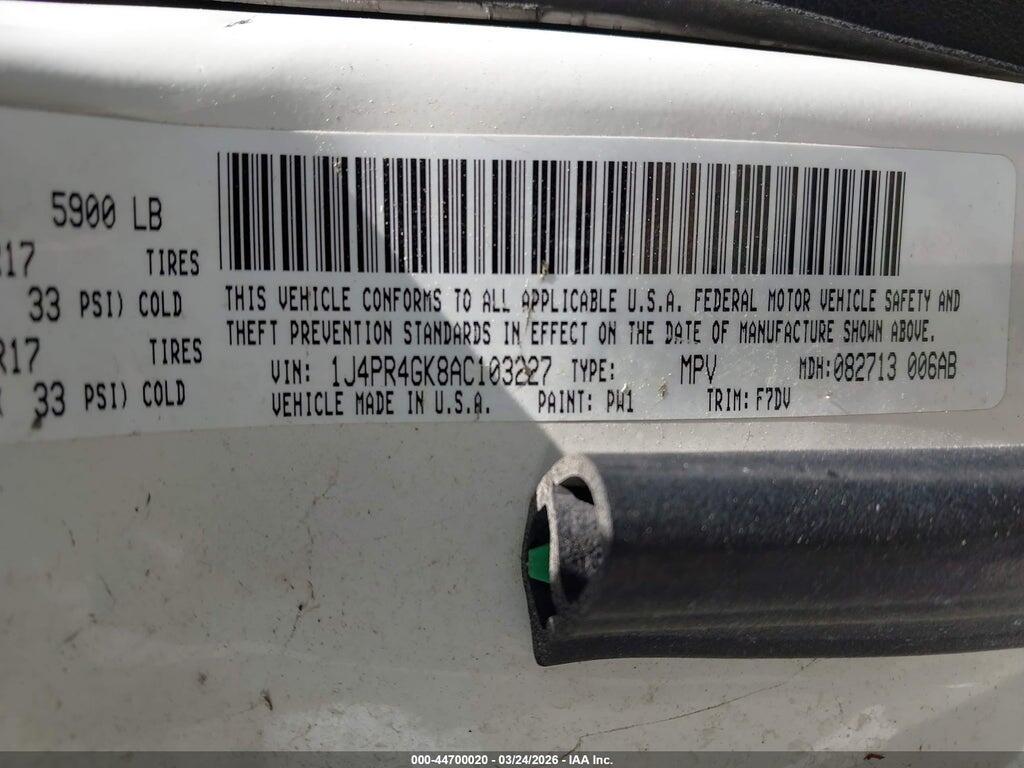 1J4PR4GK8AC103227 2010 JEEP GRAND CHEROKEE photo no. 9