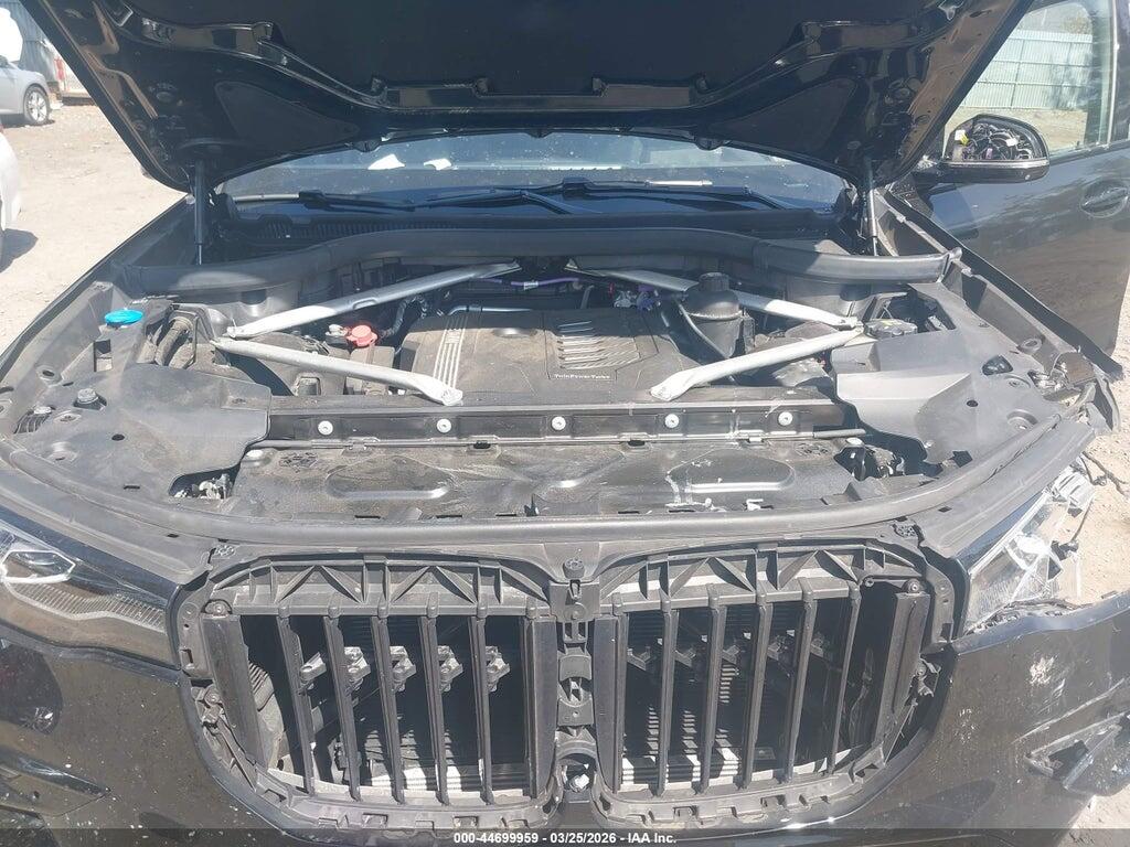 5UXCW2C02N9K70075 2022 BMW X7 photo no. 10