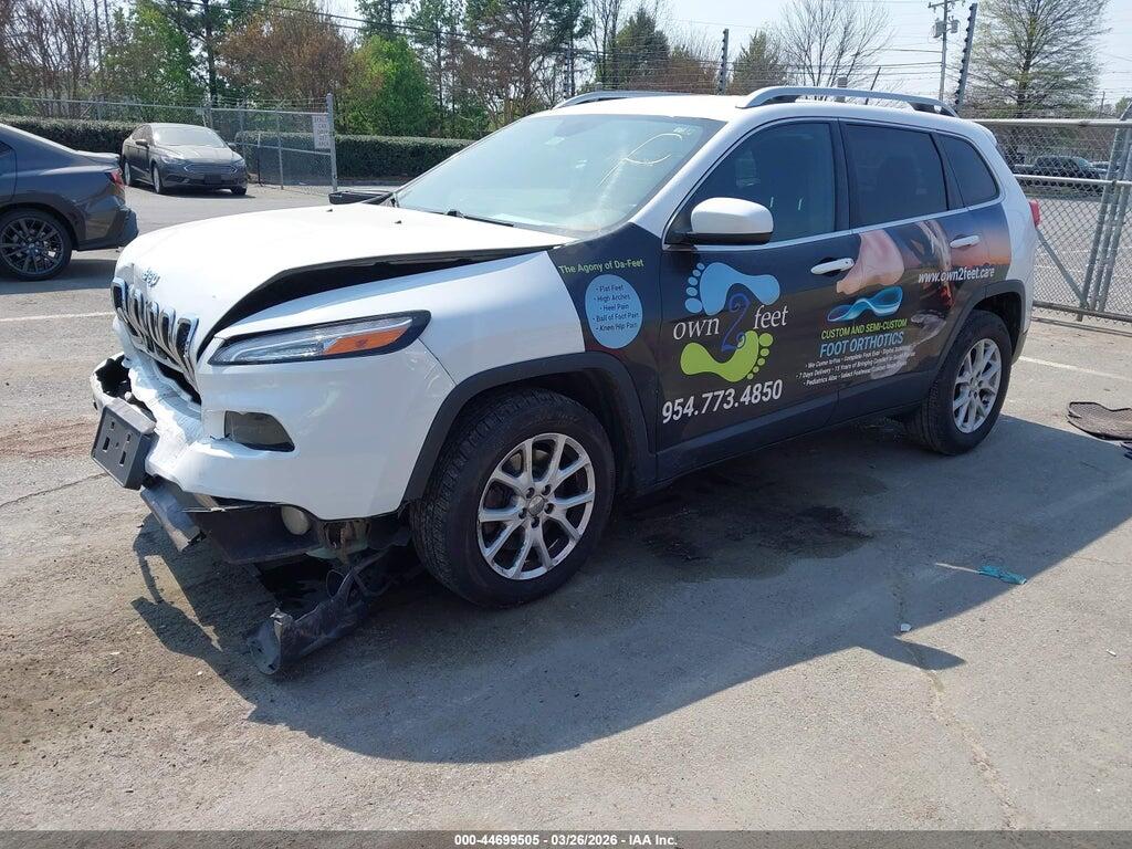 1C4PJLCB1HD213604 2017 JEEP CHEROKEE photo no. 2